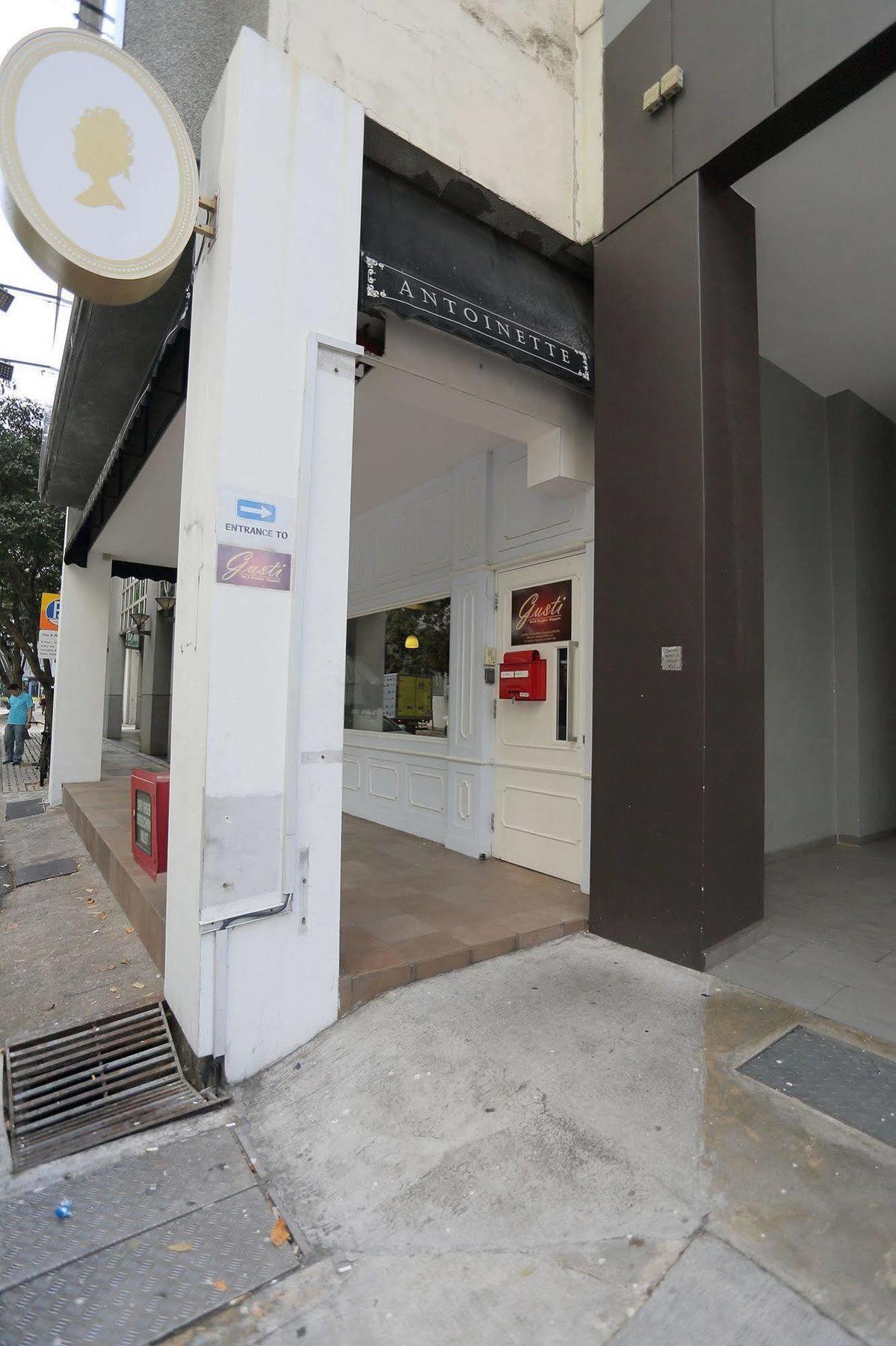 Gusti Bed & Breakfast Singapur Exterior foto